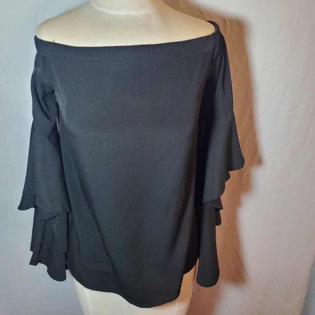Chelsea28 Flare Sleeve Top